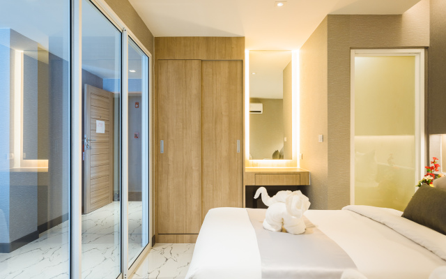 Patong Bay Residence