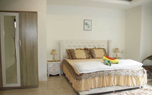 Narong Ek Residence View & Pool Villa