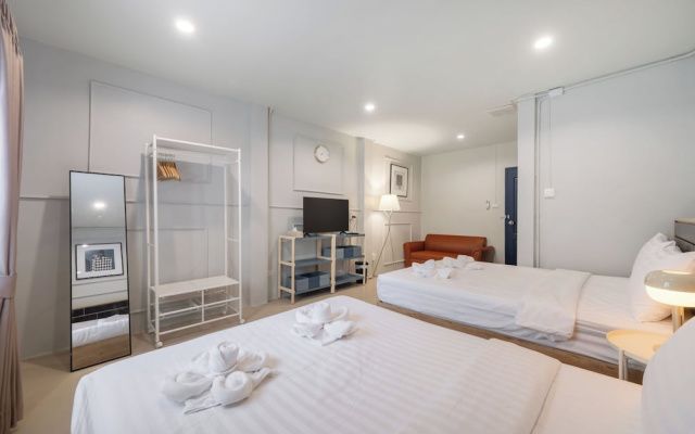 Arun Sa Wad House Sukhumvit 8 Guests