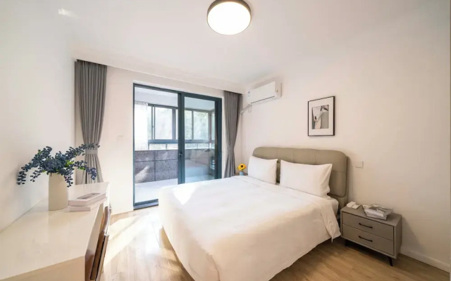 Tyms Tianshan 2BR Residence near Metro
