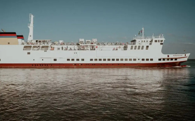 Moi"n Dag Modern Retreat