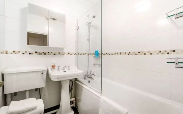 Simon Apartment - London Launchpad