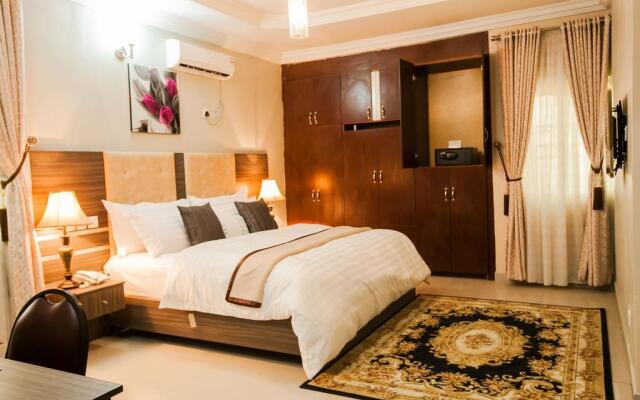Inti's Royal Suite