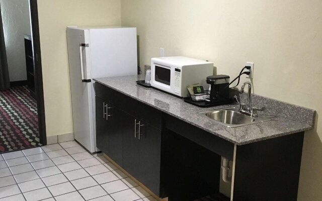 Best Western Greentree Inn & Suites