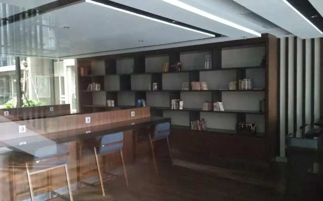 Classic Design 2BR at Landmark Residences near Istana Plaza