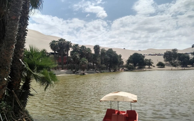 Villa Huacachina