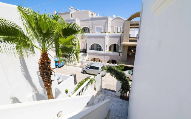 Finikas Hotel