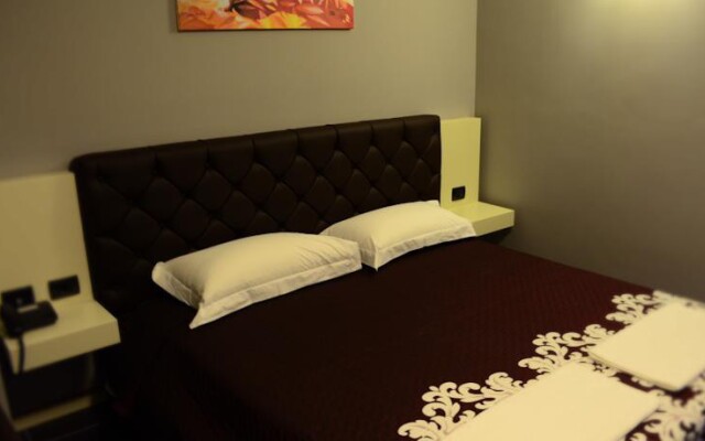 Mustang Hotel