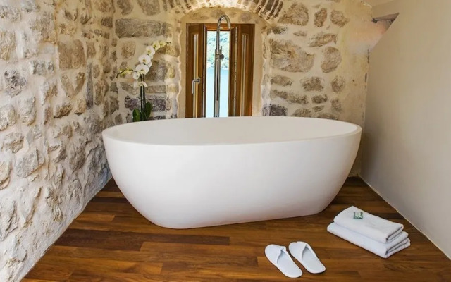 Monte Bay Retreat - Adult Only