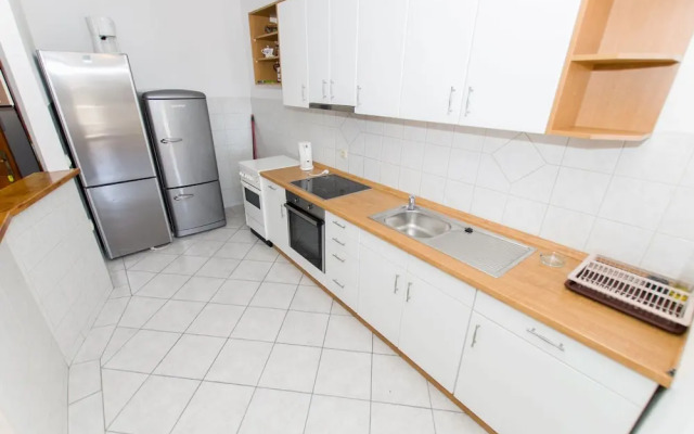 Prgo - Spacious With View & Parking - A2 1. kat