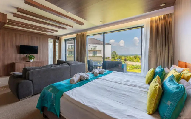 Castellum Hotel Hollóko