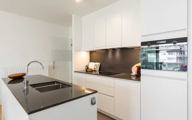 Lovely Apartment With Terrace and sea View