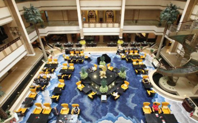Luxemon Xinjiang Yindu Hotel