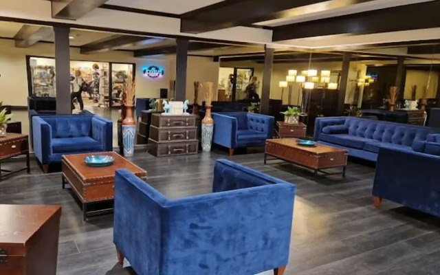 LVStripHouse Condos Sleeps up to 14