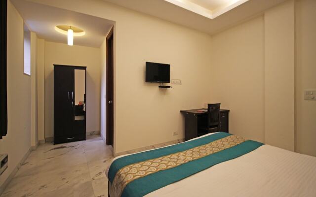 OYO 5216 Aksh Palace