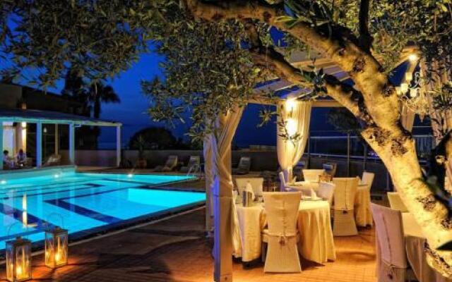 Villa A & H Villa