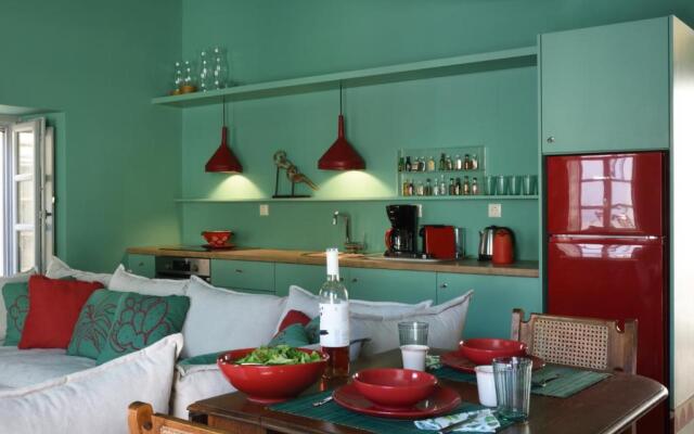 Cactus Hydra - Art Apartments