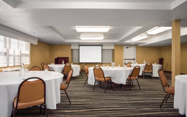 Radisson Hotel Salt Lake City Airport