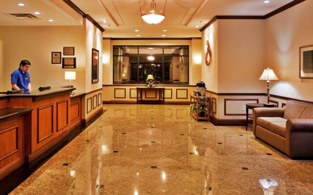 Holiday Inn Express Hotel & Suites Lake Okeechobee by IHG