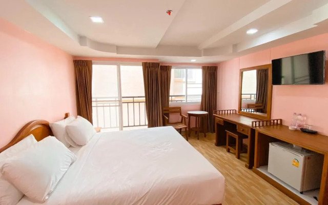 A.A. Pattaya Golden Beach Hotel