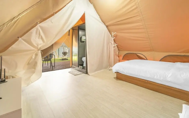 Goseong Bluebeach Pension&glamping