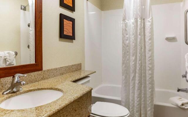 Comfort Inn Lancaster  Rockvale Outlets