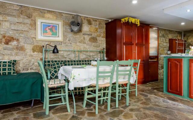 Stone Garden Studio - Private Vacation Hideout