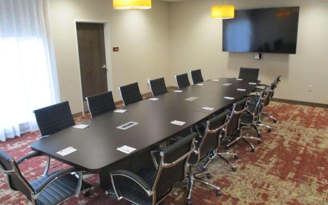 Best Western Plus Lakeview Hotel