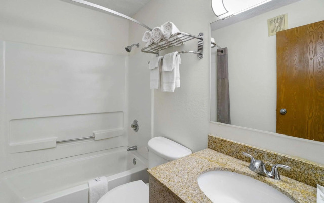 Motel 6 Montoursville, PA - Williamsport