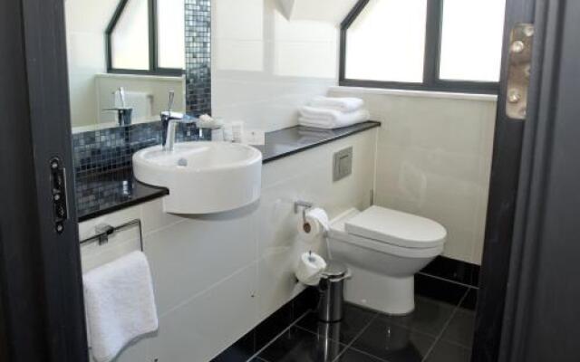 Kingswood Golf & Country Club