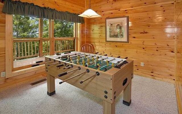 Robin's Rest by RedAwning