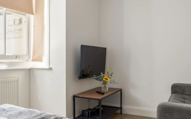 Knightsbridge Studio by Harrods