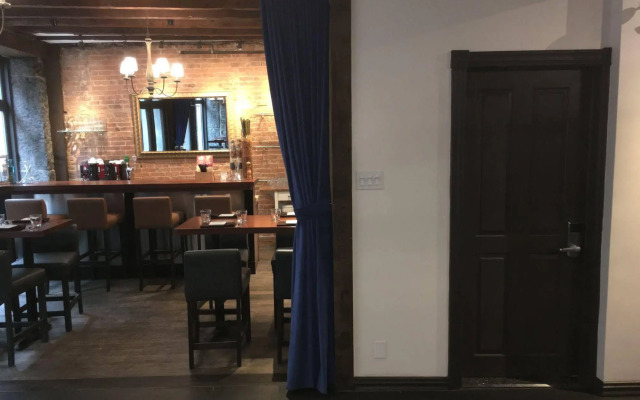 Hotel Epik Montreal