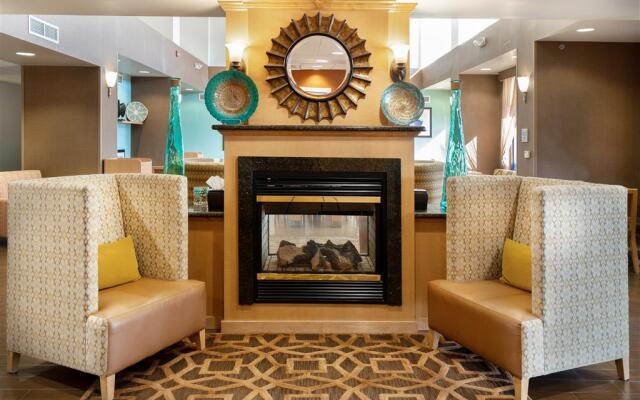 Hampton Inn And Suites Madera