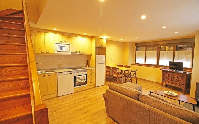 Apartamentos YOY Mont Romies Unhola