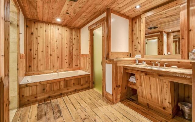 Rainbow Ranch Lodge