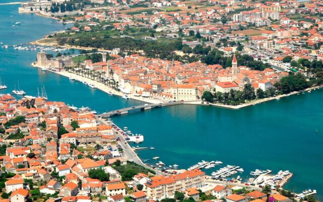 Hotel Trogir Palace