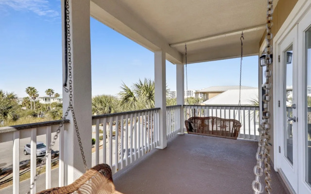 Joe's Dream 3 Bedroom Home by RedAwning