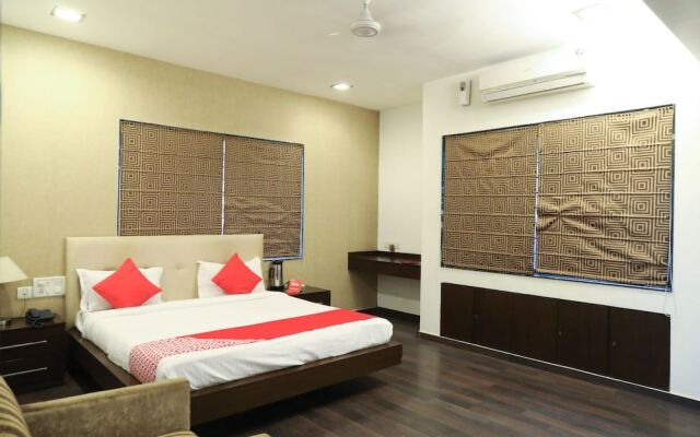 OYO 26499 Check Inn Service Apartment