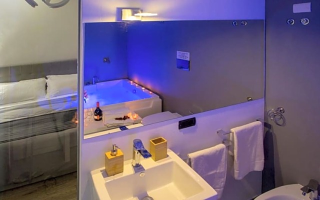 ETNEA 208 LUXURY JACUZZI SUITE Catania