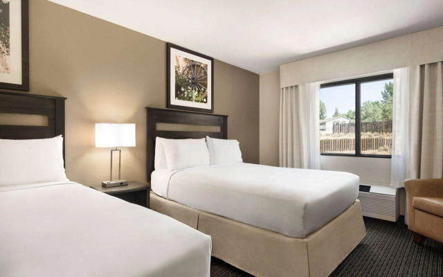 Holiday Inn Calais by IHG