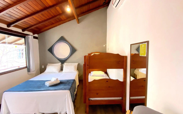 Bamboo Búzios Hostel