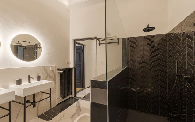 Cavour 83 Prestige House