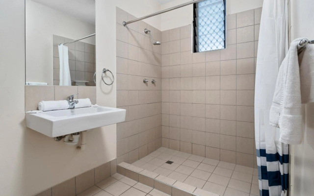 Hotel Tropiq