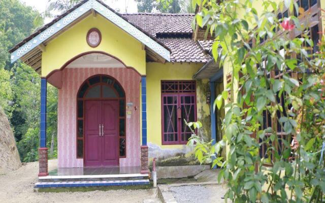 IS Homestay