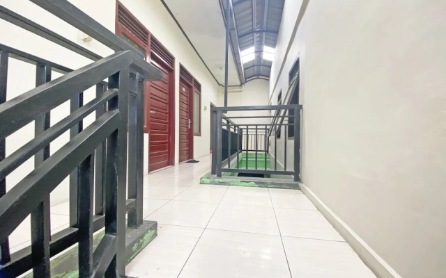 SPOT ON 92037 Jokotole 2 Homestay