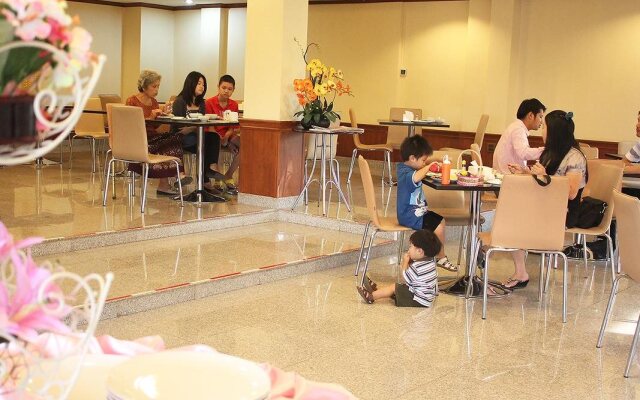CY Hotel & Residence