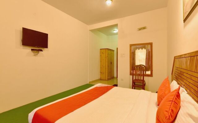 OYO 18411 Hotel Aarya