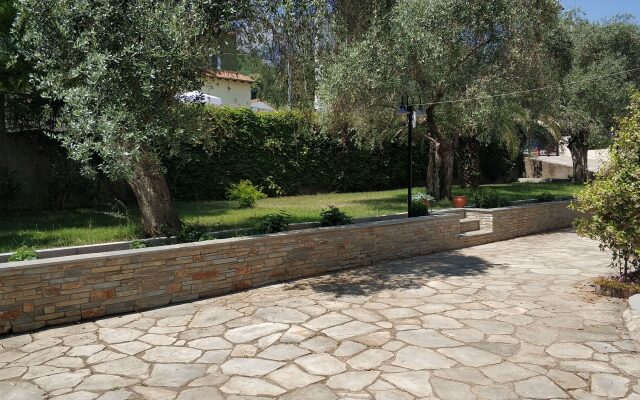 Estrella Delmar Studio