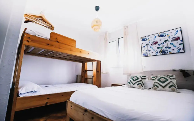 Loredo Surf House